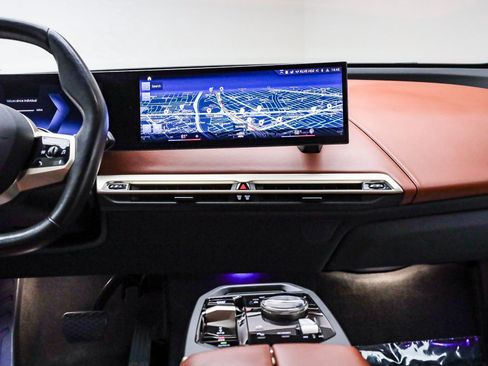 Used 2023 BMW iX xDrive50 w/ Sport Package image 14