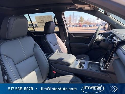 New 2026 GMC Acadia Elevation w/ Elevation Premium Package image 17