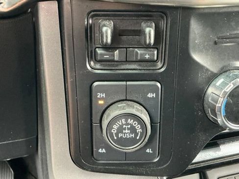 Used 2023 Ford F150 Lariat w/ Trailer Tow Package AWD/4WD image 17