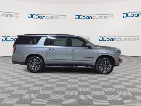 Used 2022 Chevrolet Suburban Z71 w/ Z71 Off-Road Package AWD/4WD image 9