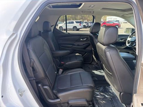 Used 2019 Chevrolet Traverse Premier w/ Redline Edition AWD/4WD image 34