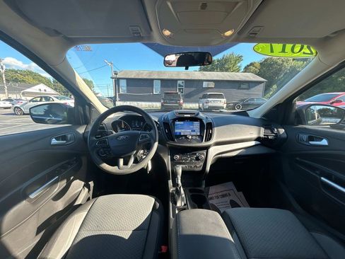 Used 2017 Ford Escape SE w/ Equipment Group 201A image 15