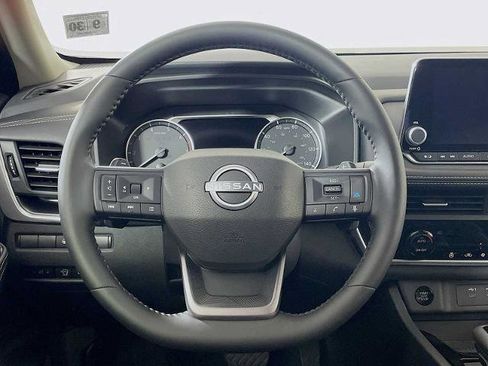 Certified 2026 Nissan Rogue SV w/ SV Premium Package image 9