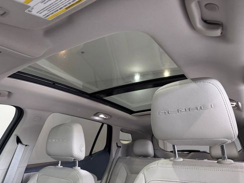 Certified 2024 GMC Terrain Denali w/ Denali Premium Package image 19