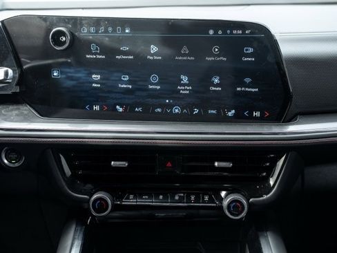 Used 2025 Chevrolet Suburban RST w/ Comfort Package image 20