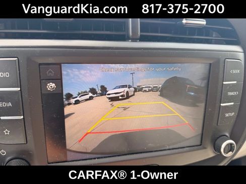 Certified 2025 Kia Soul LX w/ LX Technology Package FWD image 21