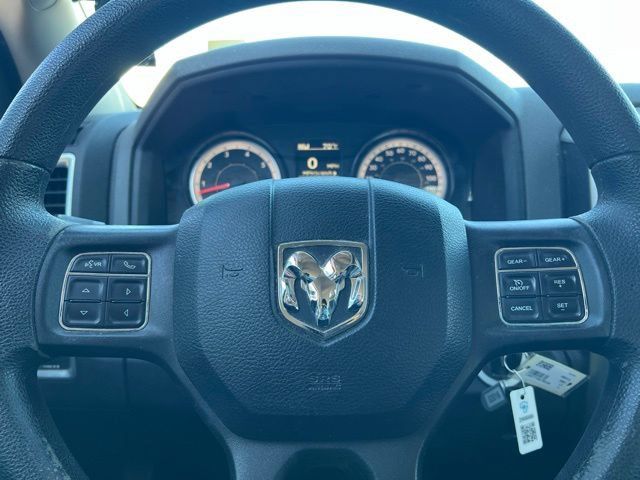 Used 2017 RAM 1500 Classic SLT AWD/4WD image 22