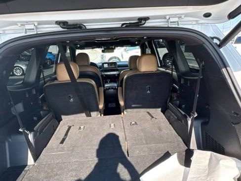 Used 2021 Kia Telluride SX w/ Towing Package FWD image 9