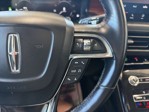 Used 2023 Lincoln Nautilus Reserve image 34