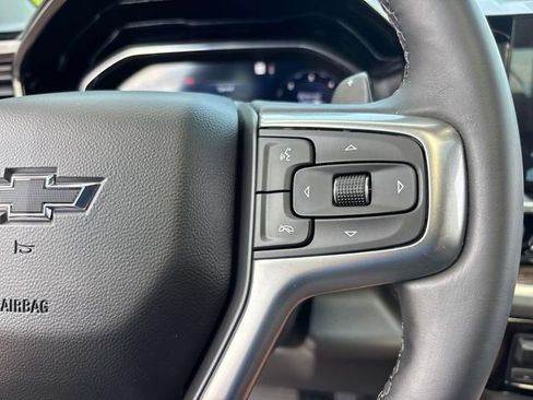 Used 2025 Chevrolet Silverado 1500 LT Trail Boss w/ Convenience Package II AWD/4WD image 29