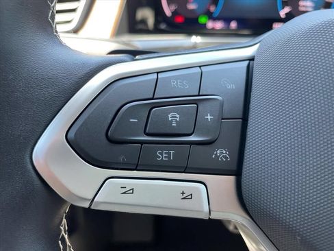 Used 2026 Volkswagen Atlas SE w/ Black Wheel Package FWD image 22