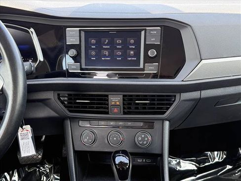 Used 2024 Volkswagen Jetta S FWD image 17