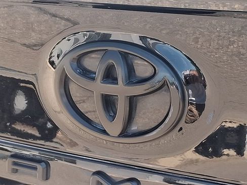 Used 2024 Toyota Camry SE FWD image 30