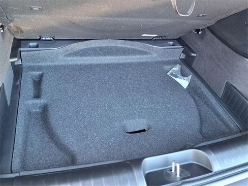 Used 2020 Jeep Cherokee Limited w/ Luxury Group image 30