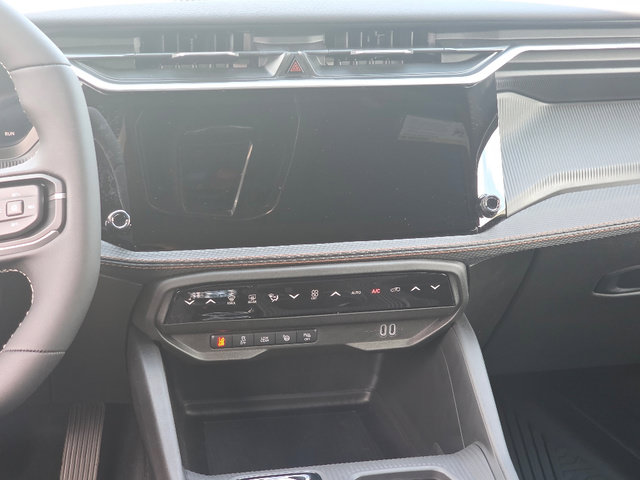 New 2026 Jeep Cherokee Overland w/ Advanced Pro Tech Group AWD/4WD image 3