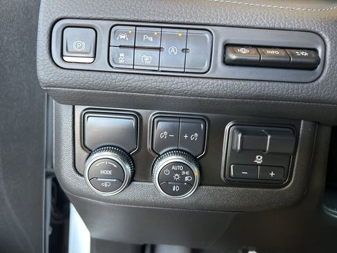 Used 2024 GMC Yukon XL Denali w/ Max Trailering Package RWD image 26