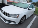 Used 2017 Volkswagen Jetta S image 3