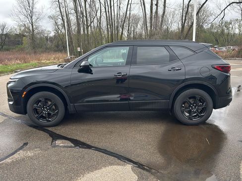 Used 2023 Chevrolet Blazer LT w/ Convenience Package image 2