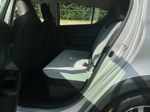 Used 2018 Toyota Prius C One FWD image 12