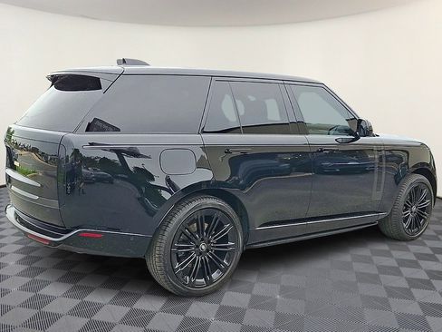 Certified 2025 Land Rover Range Rover SE AWD/4WD image 8