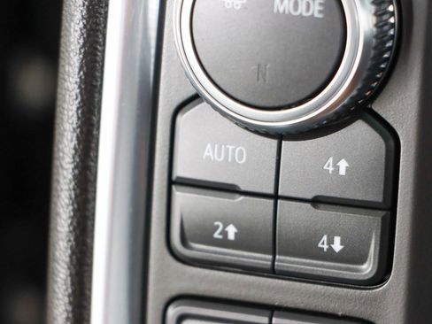 Used 2021 GMC Sierra 2500 AT4 image 22