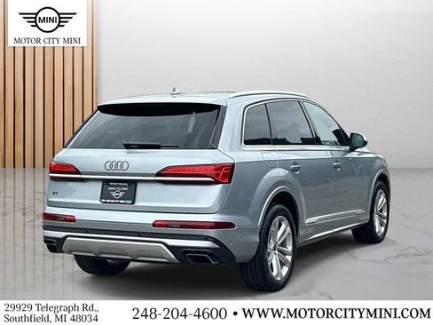 Used 2025 Audi Q7 3.0T Premium Plus AWD/4WD image 4