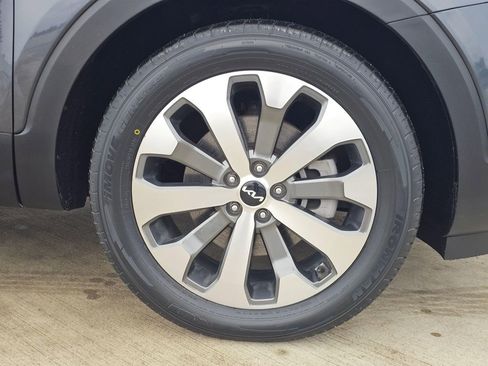 Used 2022 Kia Telluride EX w/ EX Premium Package image 9