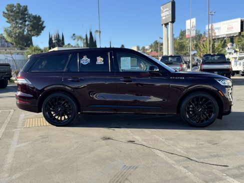 Certified 2023 Lincoln Aviator Reserve w/ Equipment Group 201A image 9