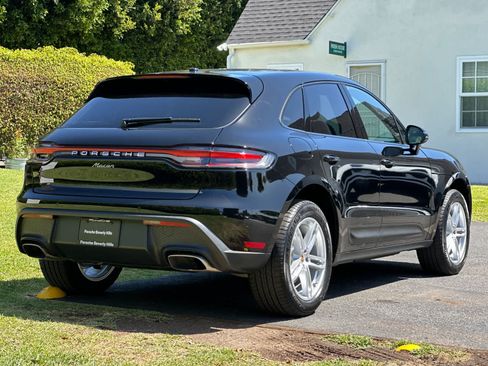 New 2026 Porsche Macan AWD/4WD image 8