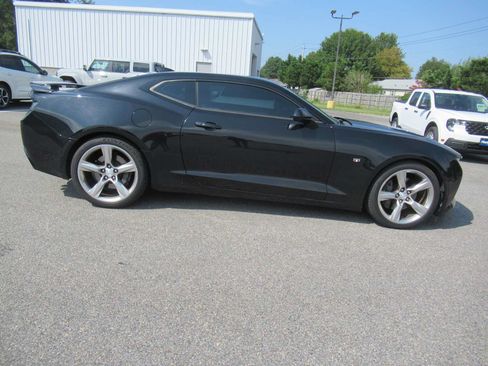 Used 2018 Chevrolet Camaro SS RWD image 4