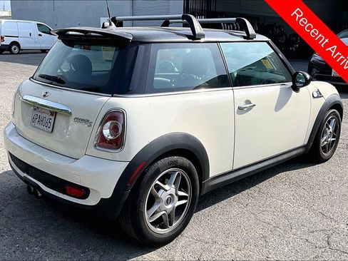 Used 2010 MINI Cooper S image 4