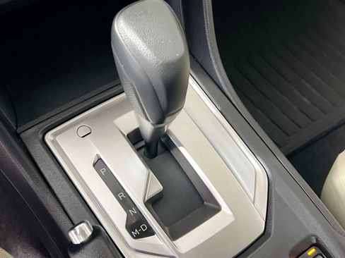 Used 2017 Subaru Impreza 2.0i Premium image 24