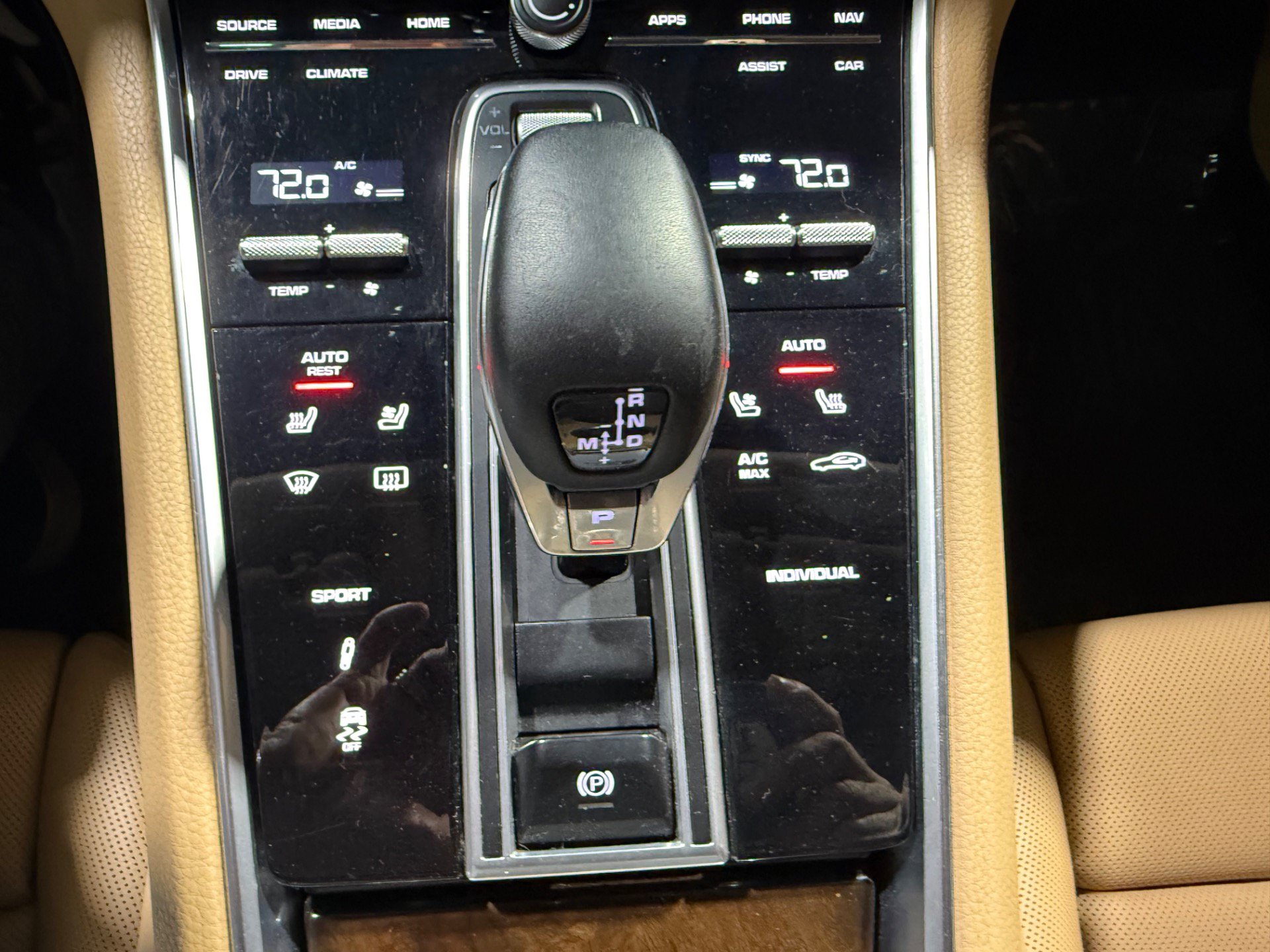 Used 2017 Porsche Panamera 4S AWD/4WD image 45