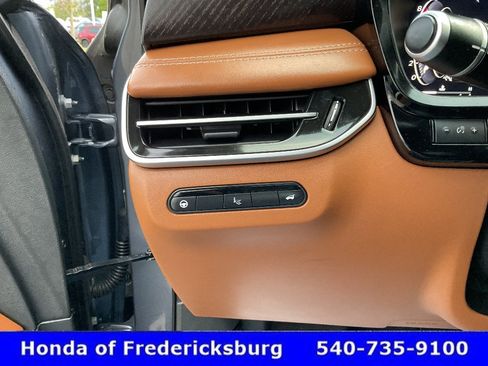 Used 2023 INFINITI QX60 Sensory w/ Vision Package AWD/4WD image 48