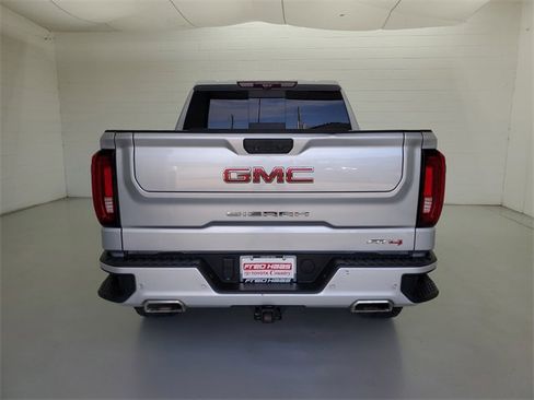 Used 2022 GMC Sierra 1500 AT4 w/ AT4 Premium Package image 6
