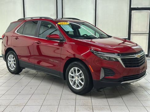 Certified 2024 Chevrolet Equinox LT image 1