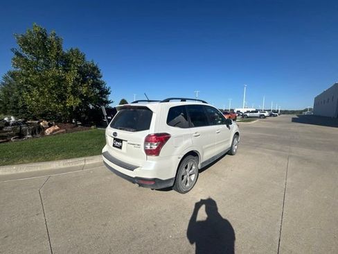 Used 2015 Subaru Forester 2.5i Limited AWD/4WD image 3