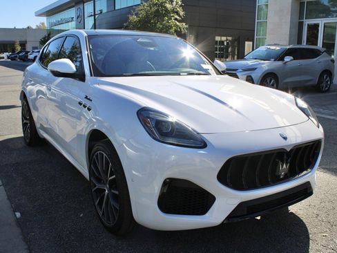 Used 2023 Maserati Grecale Modena image 3