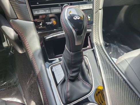 Used 2022 INFINITI Q60 Red Sport 400 w/ Carbon Fiber Package RWD image 23