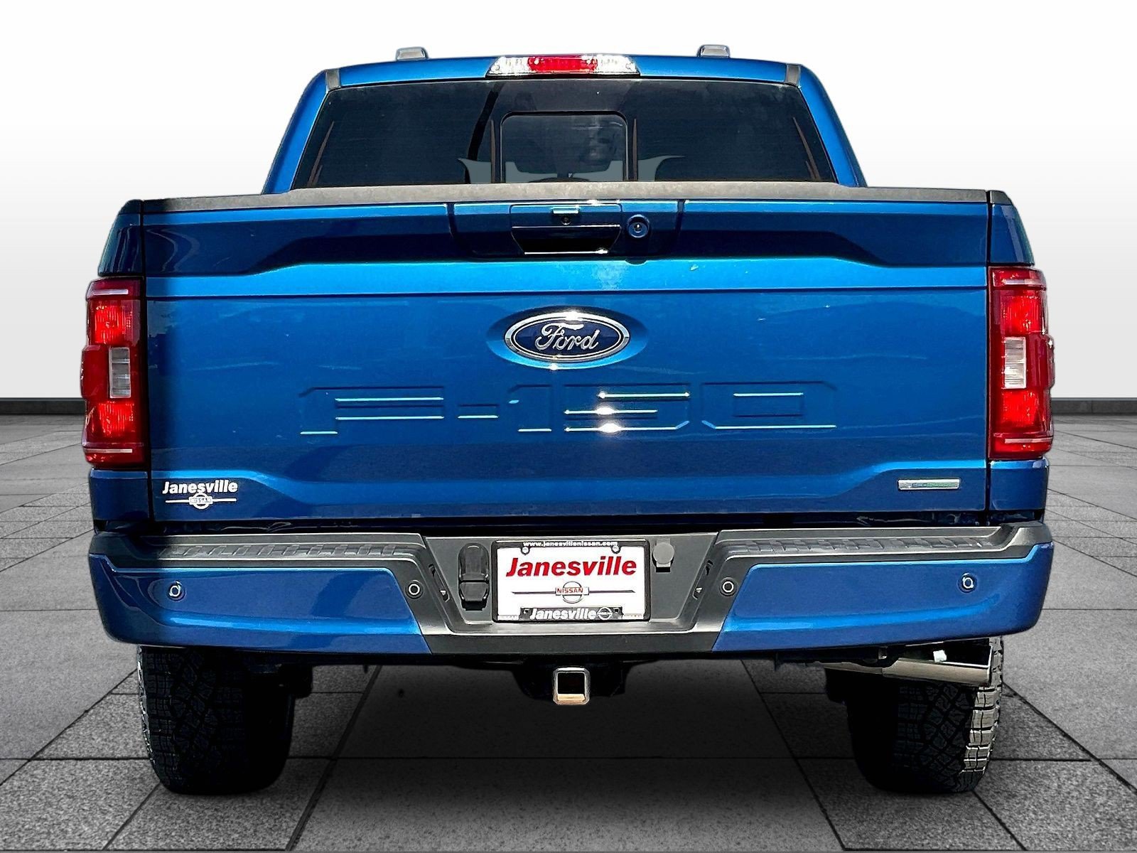 Used 2023 Ford F150 XLT w/ Equipment Group 302A High AWD/4WD image 6