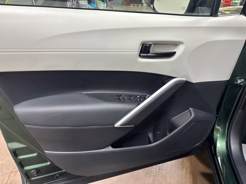 New 2026 Toyota Corolla Cross LE w/ Moonroof Package AWD/4WD image 13
