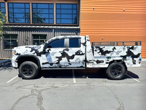 Used 2022 GMC Sierra 3500 Pro w/ Convenience Package AWD/4WD image 2
