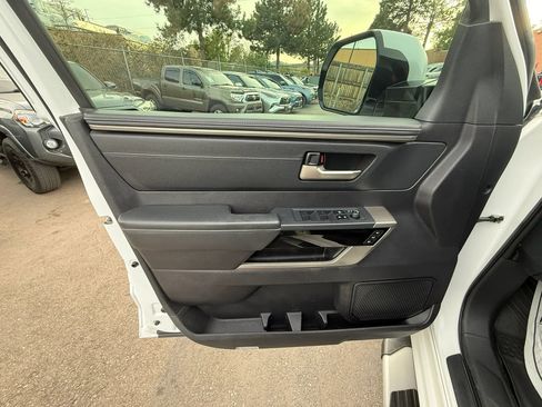 Used 2022 Toyota Tundra Limited AWD/4WD image 35