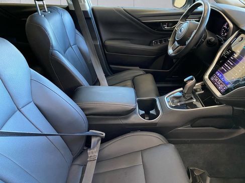 Certified 2022 Subaru Outback Limited image 13