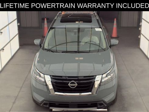 Used 2025 Nissan Pathfinder Platinum w/ Cargo Package FWD image 2