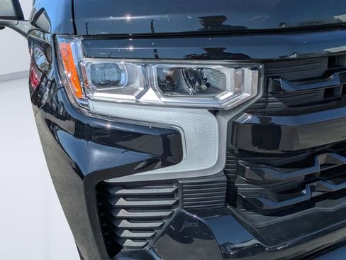 Used 2023 Chevrolet Silverado 1500 LT Trail Boss w/ LT Trail Boss Premium Package image 9