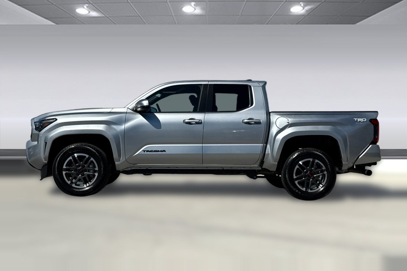 Used 2026 Toyota Tacoma TRD Sport AWD/4WD image 2