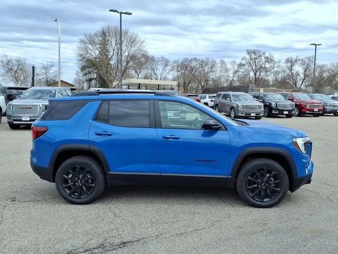 New 2026 GMC Terrain Elevation w/ Elevation Premium Package AWD/4WD image 2