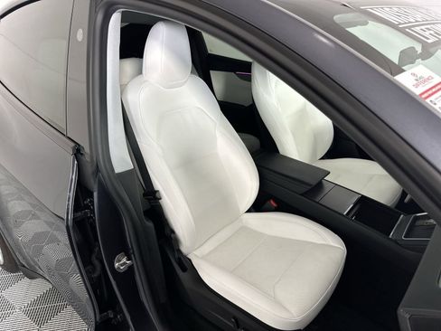 Used 2026 Tesla Model Y 2WD image 27