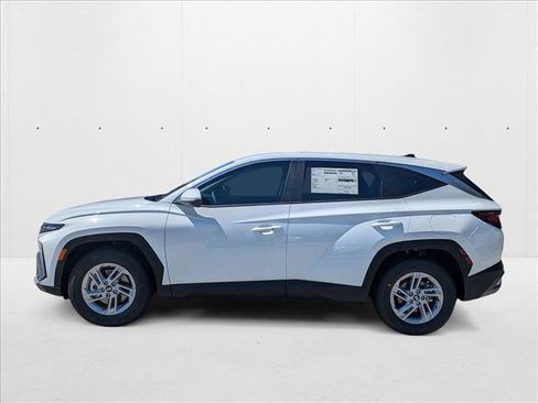 New 2026 Hyundai Tucson SE image 5